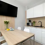 Grunwaldzka 12 B22 - Easy-rent - 50m Od Plazy Apartman *